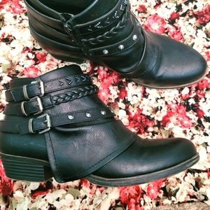 Ankle boots